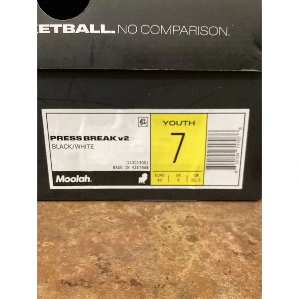 Moolah Kicks Press Break v2 Basketball Shoes Black White Gold Youth 7 Women 8.5